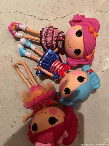 3 collectible Lala Loopsy dolls (1 of 4)