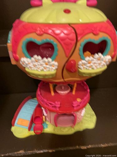 Multilevel play treehouse  (1 of 5)
