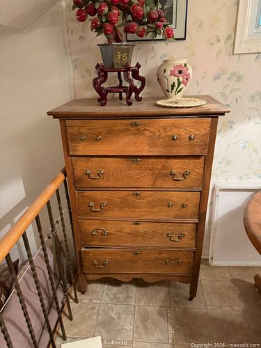 Lot #27 (1 of 7)