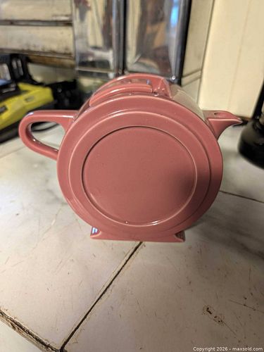Small Pink Ceramic Teapot Made in Japan (1 of 4)