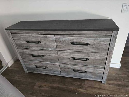 Ashley Bronyan 6-Drawer Dresser, Weathered Gray with Black Top (1 of 3)