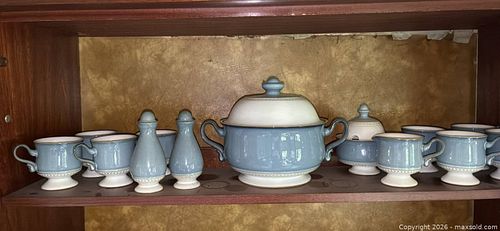 Denby Light Blue with Beige Rim Stoneware Service for 8 (1 of 7)