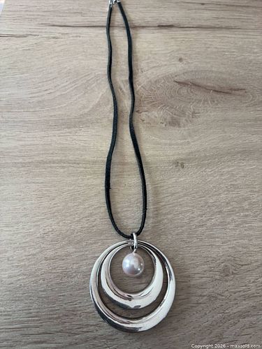 Elle Sterling Silver Necklace with Pearl and Small Red Accent (1 of 5)
