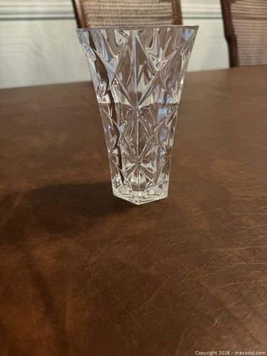 Small Clear Cut Glass Hexagonal Vase (1 of 5)