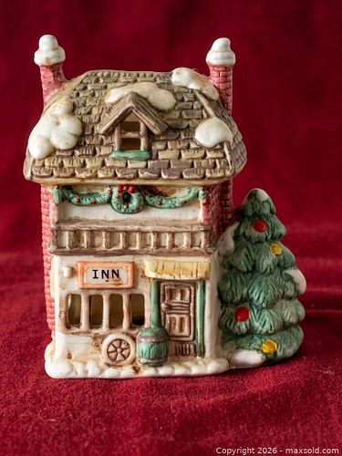 Lot #27 (1 of 8)