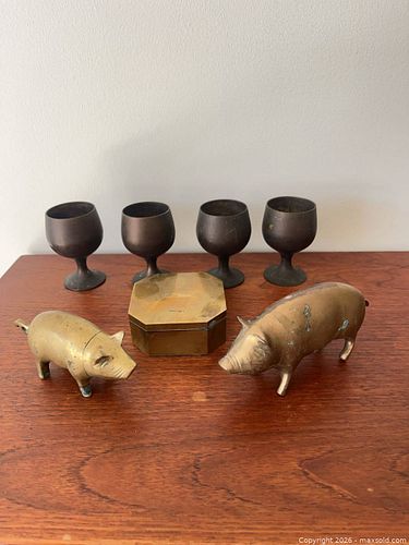 Lot #52 (1 of 10)