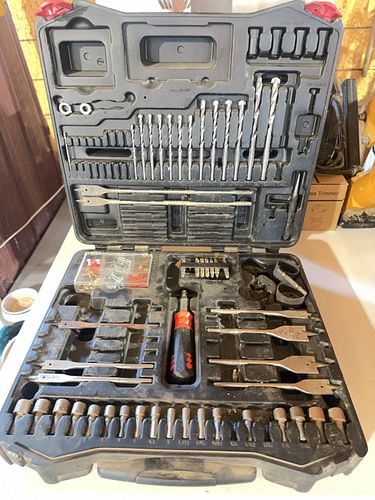 JobMate Drill/Driver Bit and Accessory Kit (1 of 4)