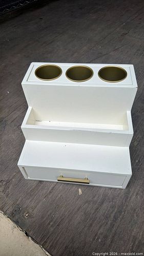 Lot #15 (1 of 7)
