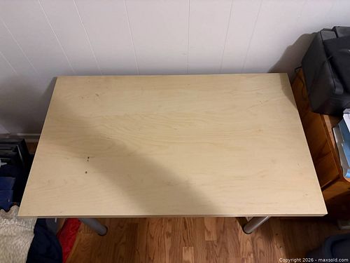 Desk or table (1 of 3)
