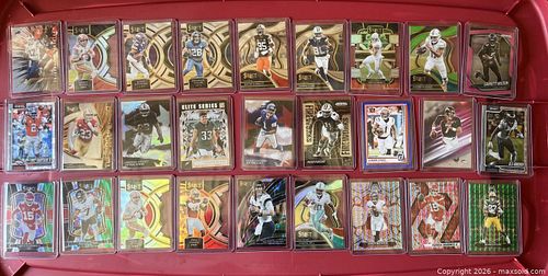 NFL Sports Card Lot  (1 of 7)