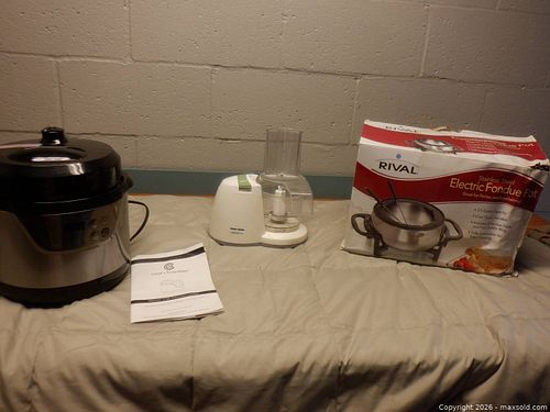 Electric Countertop Appliances (1 of 7)