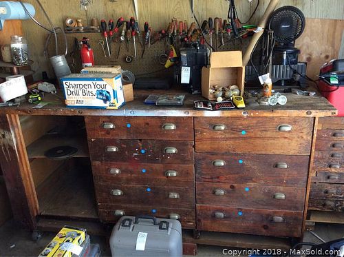 Lot #0709 (1 of 11)