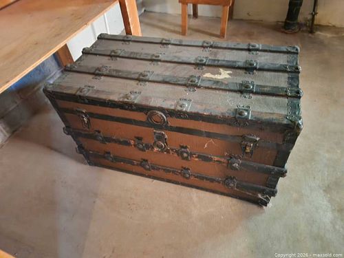 1920s Steamer trunk (1 of 5)