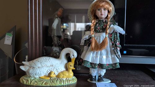 Anne of Green Gables Doll A (1 of 7)