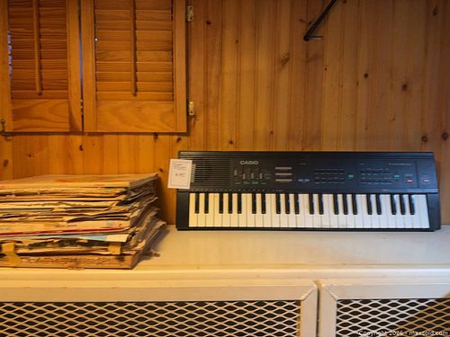 Keyboard B (1 of 5)