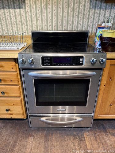 Kitchen Aid Stove (1 of 4)