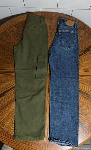 Two Pairs of Pants: Levi's Denim Jeans & TNA Olive Cargo Pants (1 of 15)