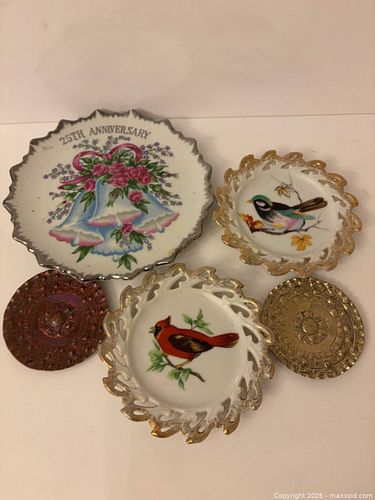 Vintage Commemorative Porcelain & Metal Decorative Plates, Small Lot (1 of 8)