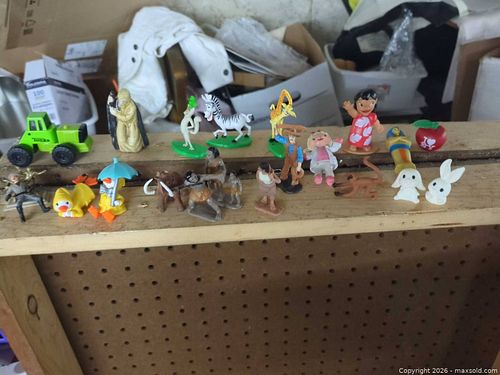 Lot of 16-30 Plastic Figurines: Animals, Characters & Vehicles (1 of 7)