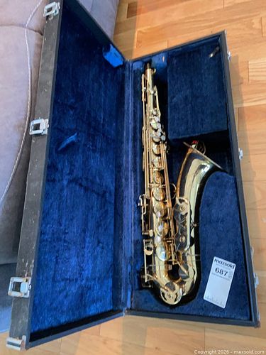 Severin Alto Saxophone with Case (1 of 12)