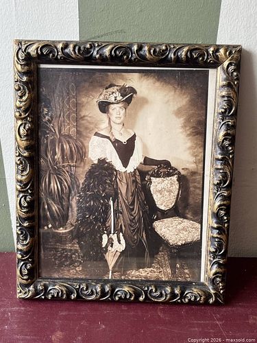 Victorian Sepia Framed Photograph Portrait, 10 x 12 in (1 of 3)