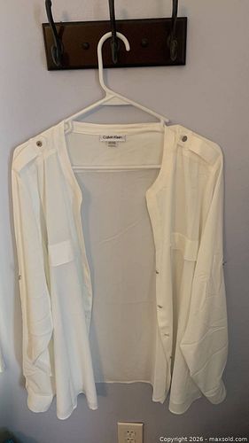 Calvin Klein 2X White Chiffon Button-Front Blouse (1 of 4)