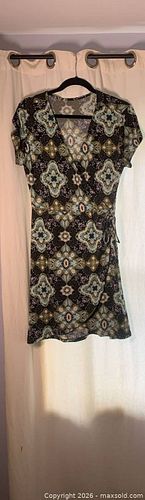 Lot of 2 Dresses: Blue Chiffon High-Low & Patterned Faux-Wrap (1 of 5)