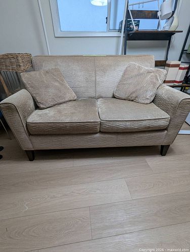 Two Seater Couch (1 of 4)
