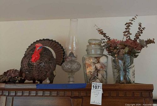 Turkey Figurine, Hurricane Lamp, Seashell Jar, Vase and More B (1 of 9)