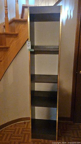 Particle Board Bookcase D (1 of 10)