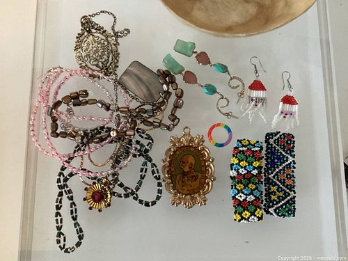 Custom jewelry bulks (1 of 6)