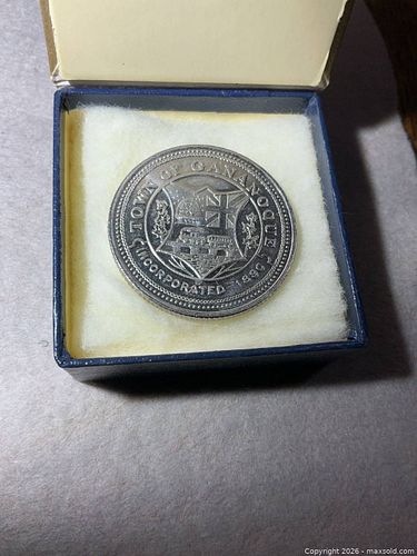 Lot #841 (1 of 4)