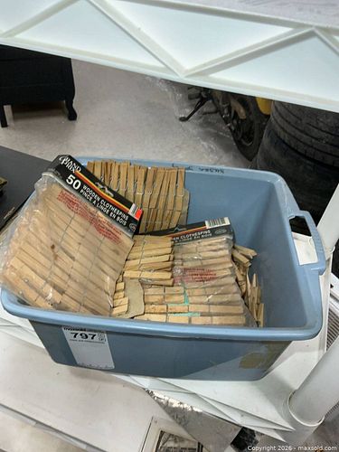 NOS clothespins  (1 of 7)