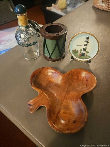 Lot #73 (1 of 8)