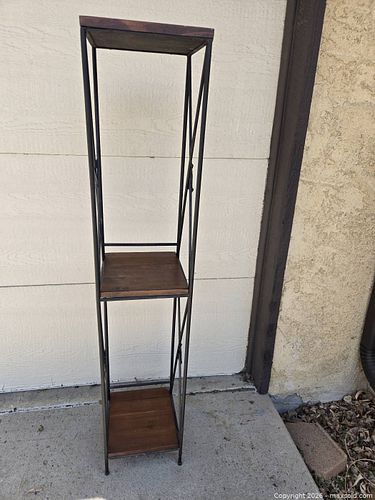 Lot #61 (1 of 5)