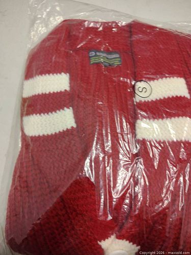 CurlingSweaters.com Red Acrylic/Wool Cardigan, Size S (1 of 4)