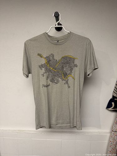 T-shirt woman (1 of 3)
