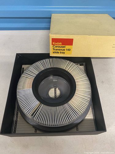 Kodak Carousel Transvue 140 Slide Tray (1 of 10)
