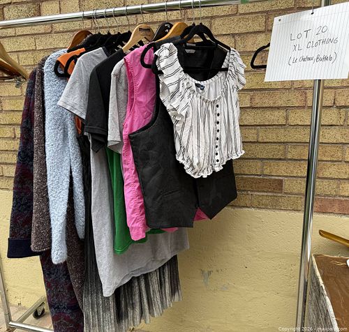 Clothing- Size XL (1 of 3)