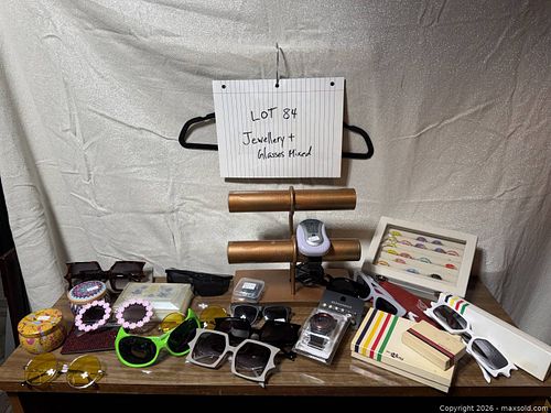 Jewelry and Glasses (1 of 3)