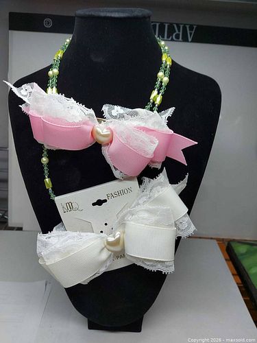 3 pcs fashion jewelry  (1 of 8)