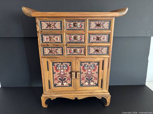 Asian Wood Jewelry Box (1 of 9)