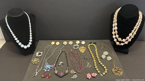 Costume Jewelry (1 of 19)