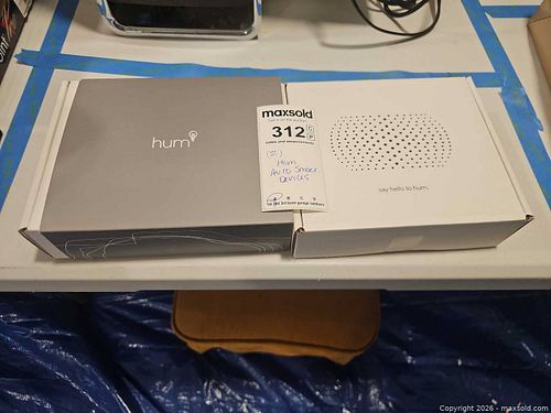 2 Verizon Hum OBD-II Connected Car Auto Smart Devices A (1 of 6)