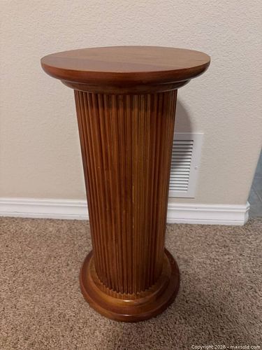 Lot #226 (1 of 7)