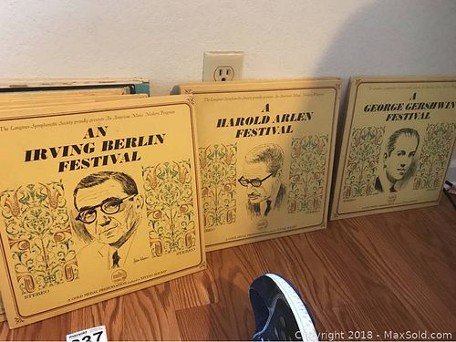Lot #0237 (1 of 10)