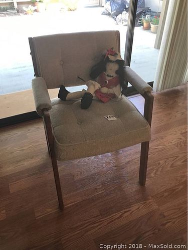 Lot #0249 (1 of 6)