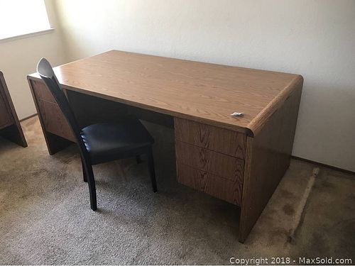 Lot #0267 (1 of 8)