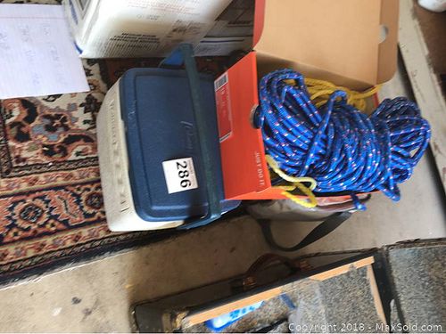 Lot #0286 (1 of 4)