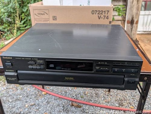 Lot #381 (1 of 18)
